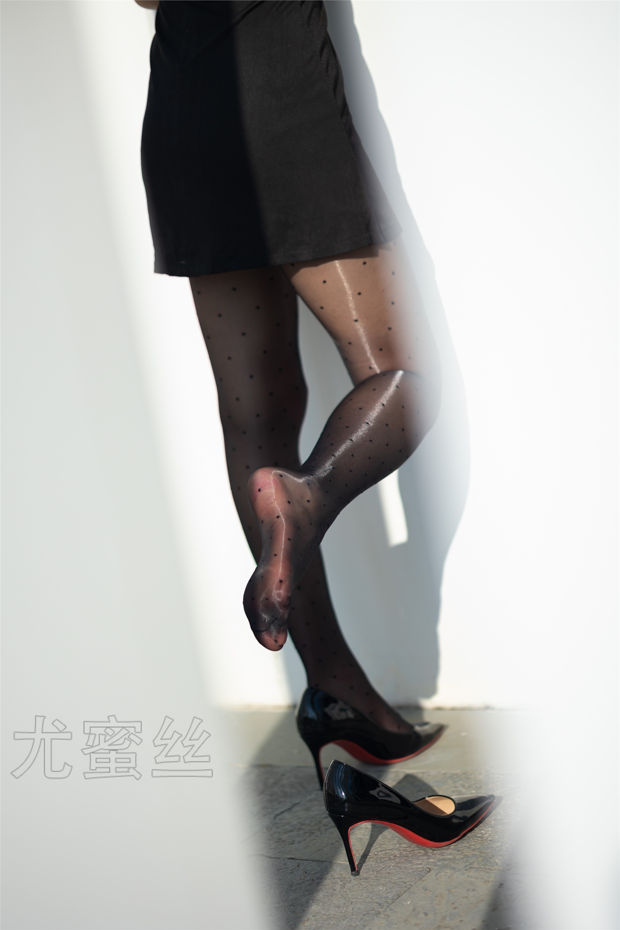 尤蜜丝 穿搭写真 NO.084